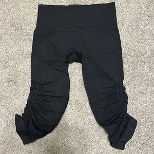 Lululemon leggings. Scrunched down the side. Used like new